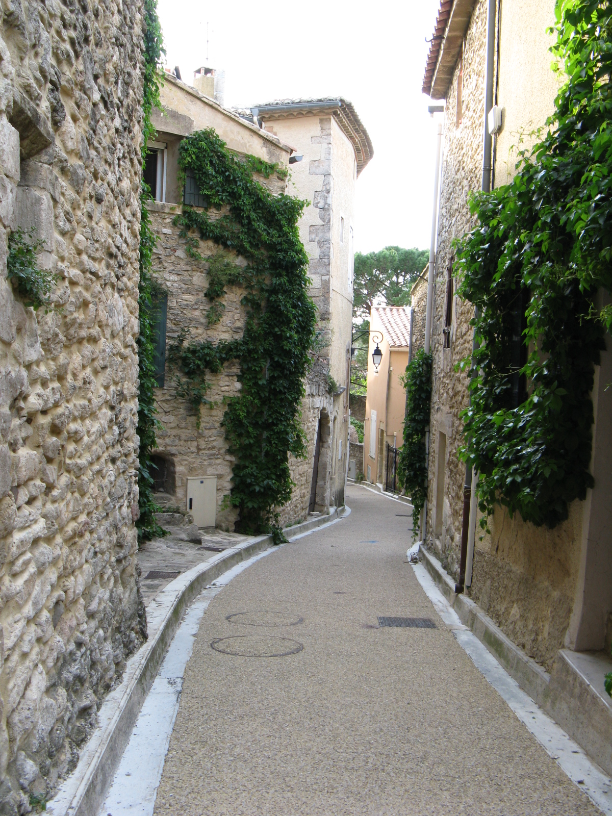 Provence 6.-17.6. 051.jpg